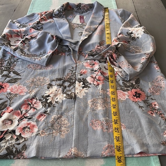 Laura Petites Floral Print Open Top Kimono NWT - Picture 8 of 9